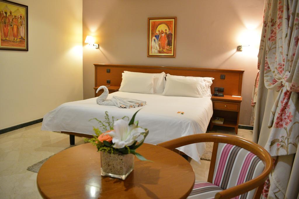 קזבלנקה Oum Palace Hotel & Spa מראה חיצוני תמונה